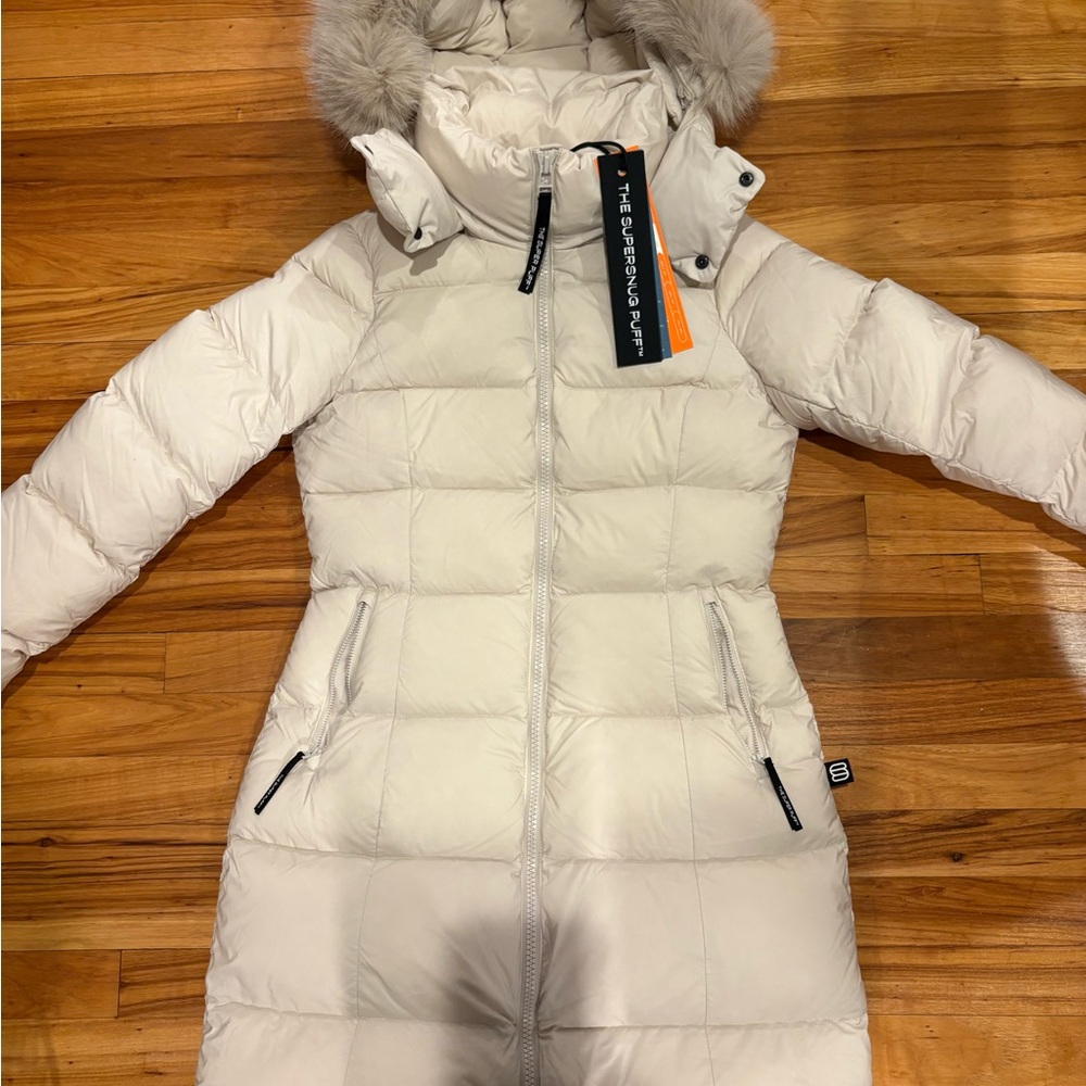 Aritzia SuperSnug Puff Cli-Matte Jacket with Fur Hood